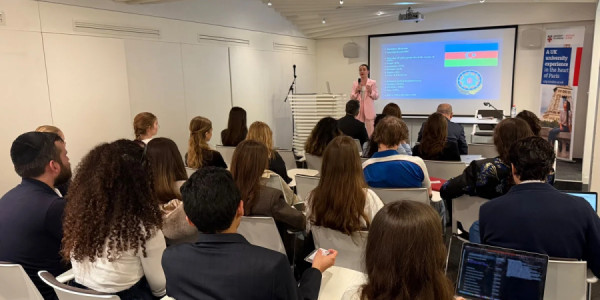 Leyla Abdullayeva Paris İnstitutunun tələbələrinə Azərbaycan barədə məlumat verib