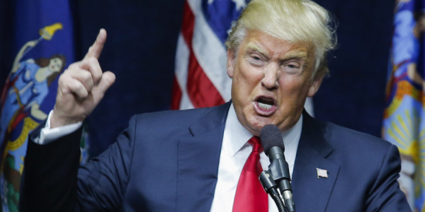 Trampdan Hörmüz boğazı və atəşkəslə bağlı sərt açıqlama