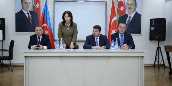 Yasamal rayonunda “Ümummilli Lider Heydər Əliyev müstəqil Azərbaycanın memarıdır” mövzusunda tədbir keçirilib