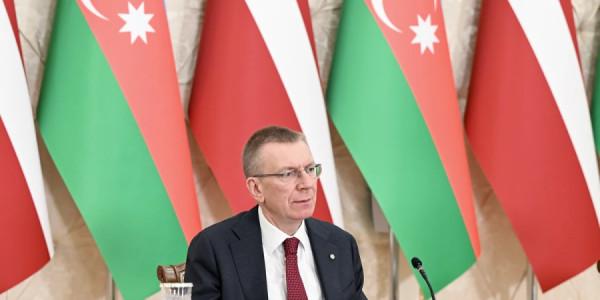 Latviya Prezidenti İlham Əliyevi ölkəsinə səfərə dəvət edib