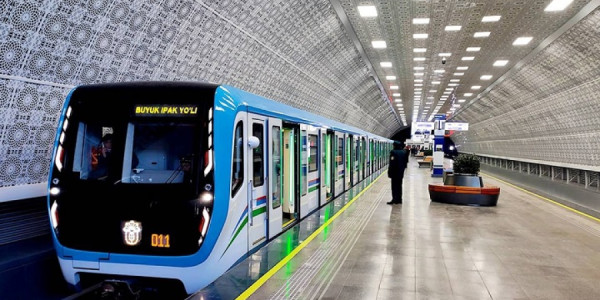 Bu gün metroda qatarlar gecikəcək