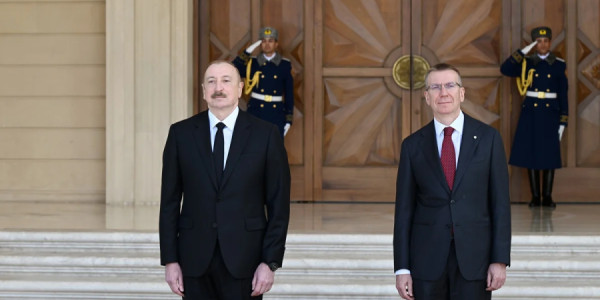 Latviya Prezidentinin rəsmi qarşılanma mərasimi olub