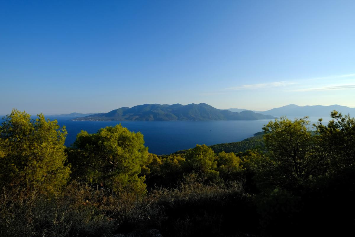 Yüz minlərlə ildir ki, hərəkətsiz qalan Metana vulkanı