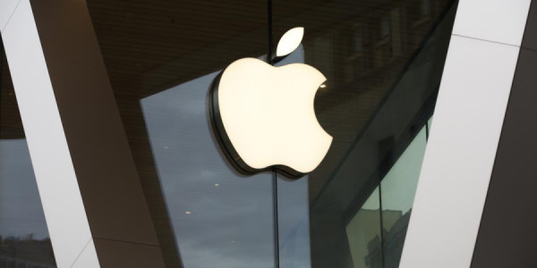"Apple" şirkətinin istefa verən baş direktoru ən böyük səhvini etiraf edib