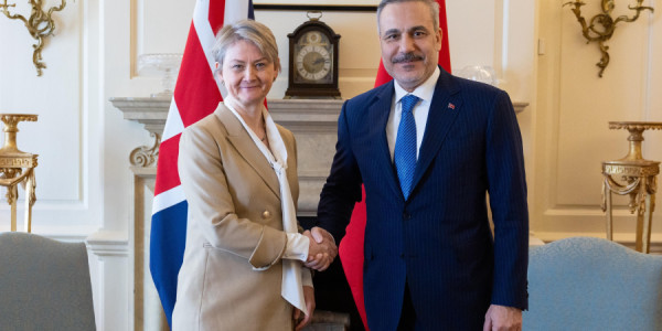 Türkiyə və Britaniya arasında Strateji Tərəfdaşlıq Çərçivə Sənədi imzalanıb