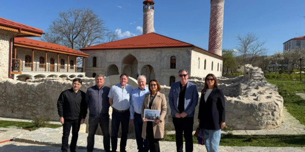 İrlandiya parlamentinin nümayəndə heyəti Şuşa şəhərində olub
