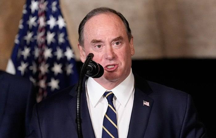 ABŞ Hərbi Dəniz Qüvvələrində istefa