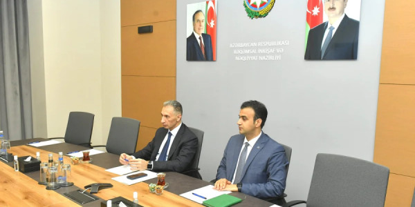 Rəşad Nəbiyev V "Yüksəliş" müsabiqəsinin qalibləri ilə görüşüb