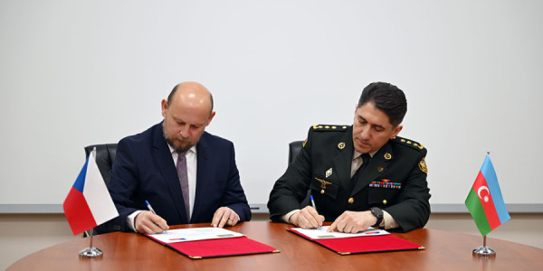 Azərbaycan və Çexiya arasında hərbi əməkdaşlıq genişlənir –