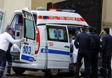 Bakıda məktəbdə sanitar qovşaqda şagird özünə xəsarət yetirib