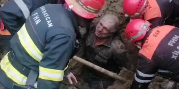 Qobustanda qazıntı işləri zamanı torpaq qatı çöküb