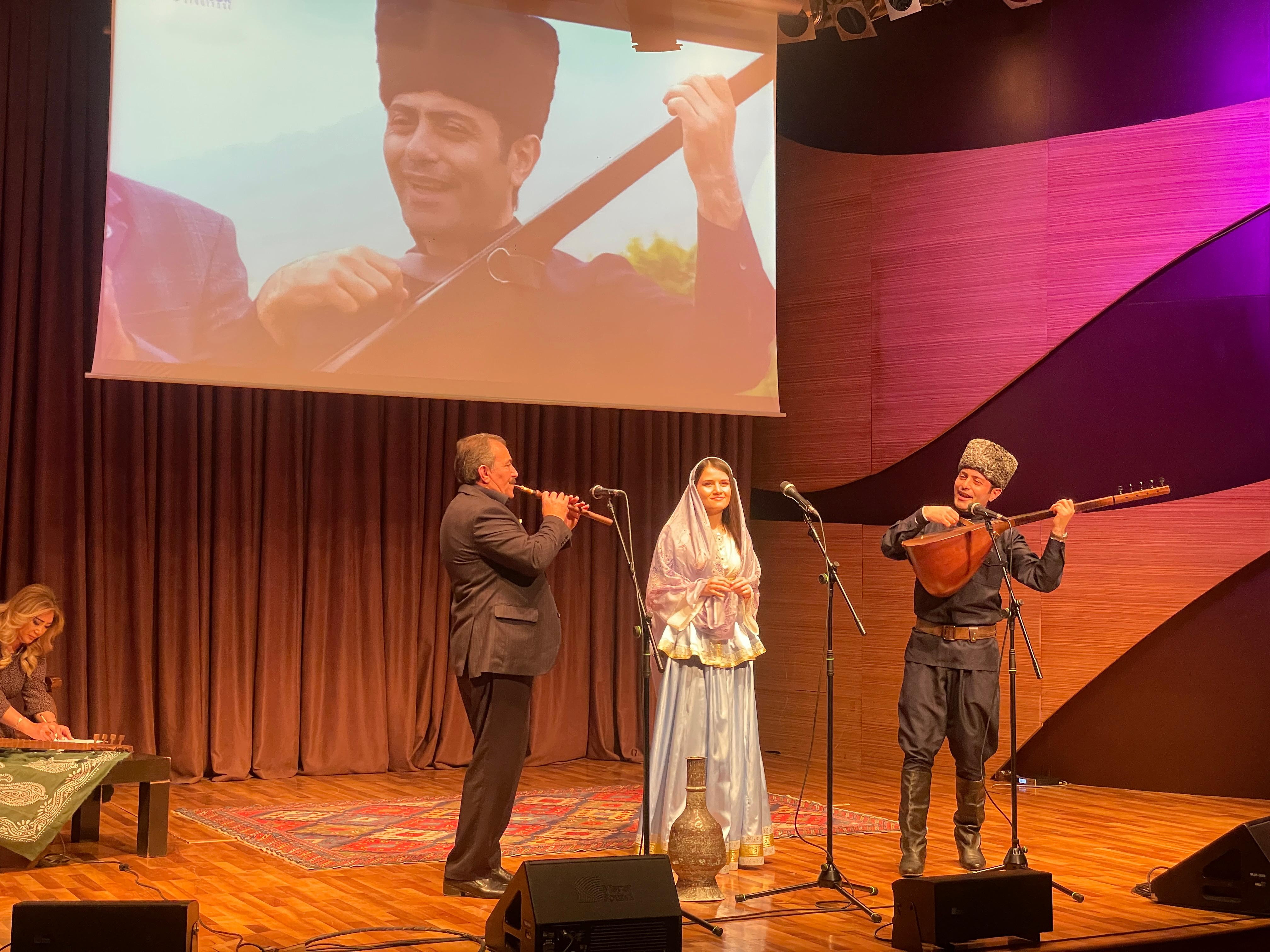 Aşıq Ələsgərin xatirəsinə həsr olunmuş ədəbi-musiqili gecə keçirilib