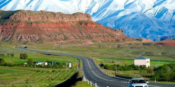 Naxçıvanda avtomobil yollarının təmiri istiqamətində işlər davam etdirilir