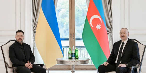 İlham Əliyevin Zelenski ilə təkbətək görüşü olub