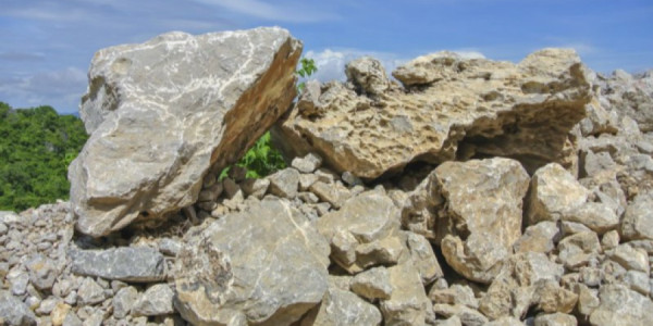 Azərbaycan martda əhəng daşı istehsalını 63 % artırıb