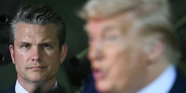 Pit Heqset və Pentaqon  -