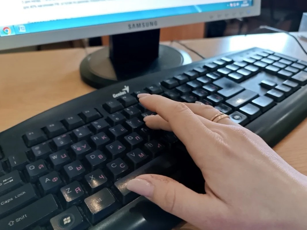 Rus professor azərbaycanlı uşağı təhqir etdi -