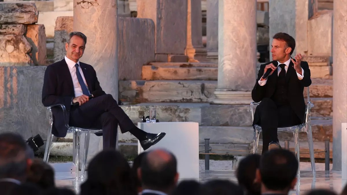 Makron Türkiyəni HƏDƏLƏDİ: