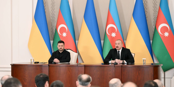 Zelenskinin səfəri: Enerji və güc oyunu