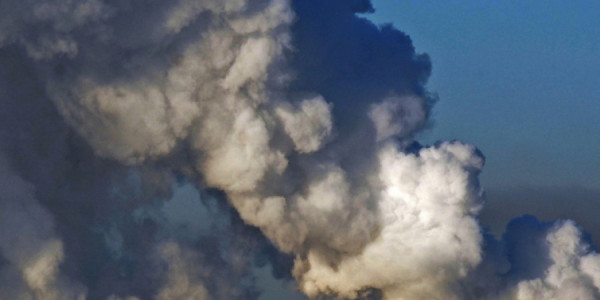 Böyük Britaniyadakı "Ferford" aviabazasında yanğın baş verdi