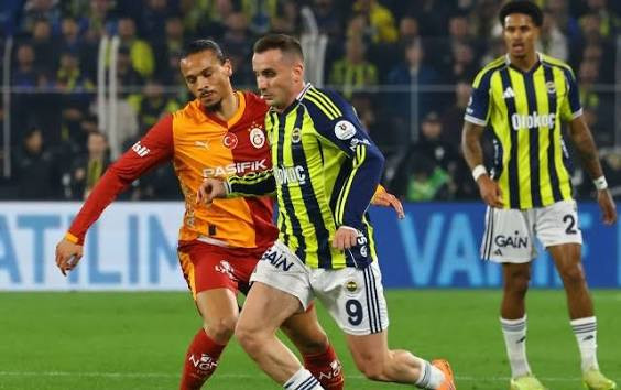 Türkiyə Superliqası: Bu gün İstanbul derbisi olacaq