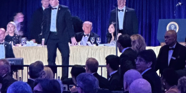 Ağ Ev Trampa qarşı sui- qəsd cəhdindən xəbərdar idi?