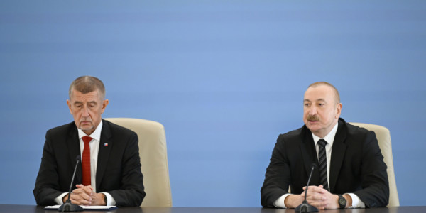 Prezident: Biz Azərbaycanda böyük potensialı olan bərpaolunan enerji sahəsini fəal şəkildə inkişaf etdiririk