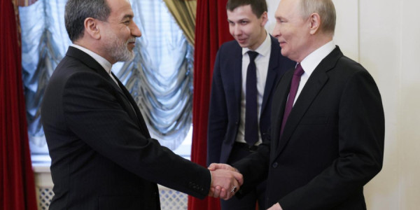 Rusiya Putinlə Əraqçi arasında görüşün perspektivindən danışıb