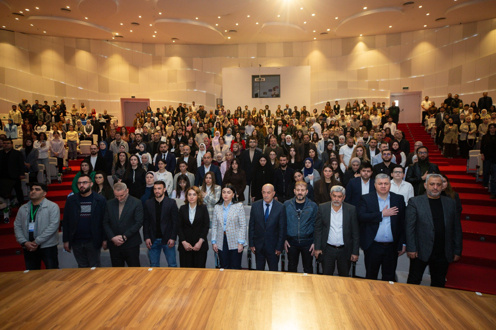 “İnsan məna axtarışında” adlı forum keçirilib