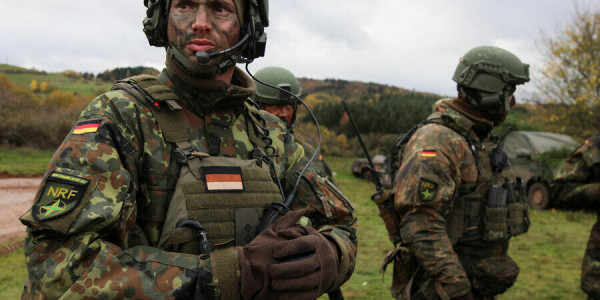 Almaniyada məcburi hərbi xidmət müzakirəsi güclənir