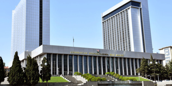 Milli Məclis WUF13-lə əlaqədar əlavə sazişi ratifikasiya edib