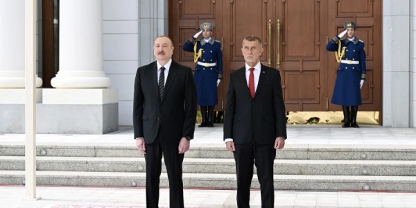 Qəbələdə Çexiyanın Baş naziri Andrey Babişin rəsmi qarşılanma mərasimi olub