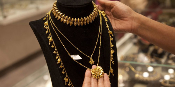 Qızıl və cehiz ənənələri müasir gənc ailələrə necə təsir edir?