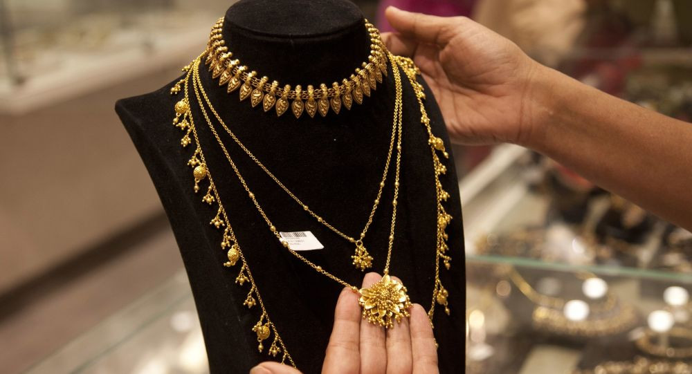 Qızıl və cehiz ənənələri müasir gənc ailələrə necə təsir edir?