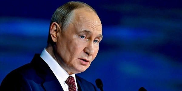 Putin: Çətinliklər müvəqqətidir, Rusiya is əbədi