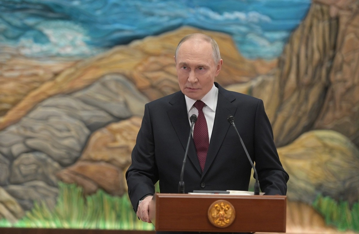 Putin Xameneidən mesaj aldığını açıqlayıb