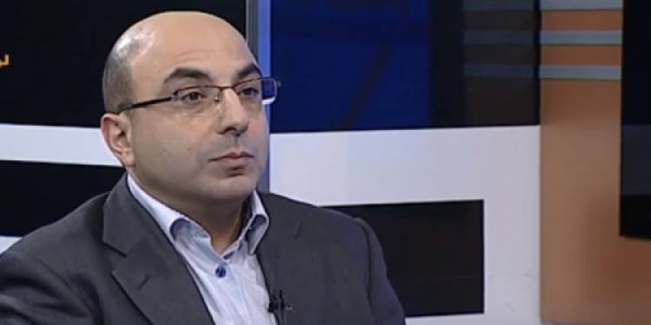 Zelenskinin mümkün səfəri İrəvan üçün risk kimi qiymətləndirilir