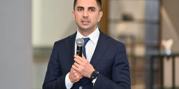 Direktorların işə qəbulunda yeni meyar: