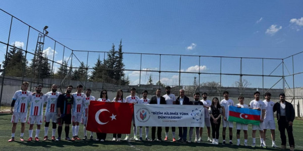 Türkiyədə “Heydər Əliyev Kuboku” futbol turnirinin ilk oyunları keçirilib