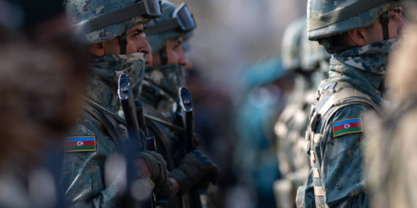 Hərbi qulluqçularla bağlı yeni QƏRAR