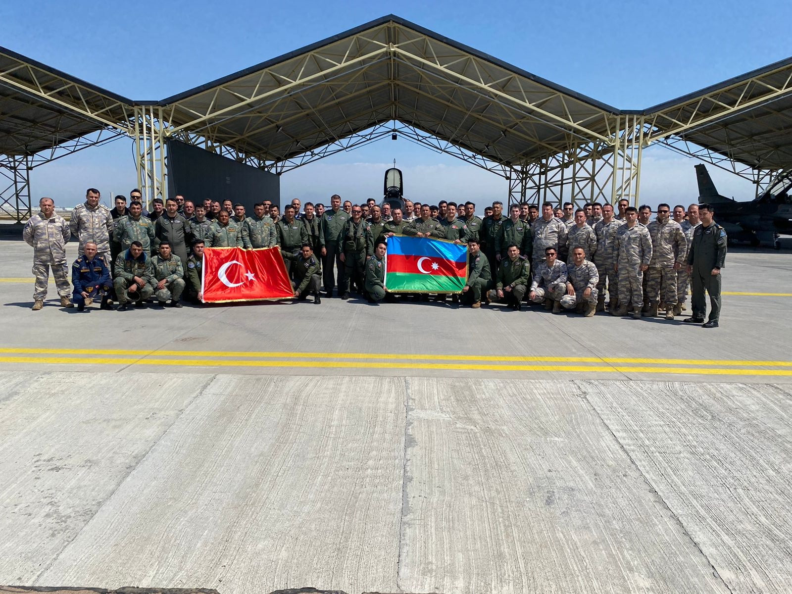 Türkiyə MN Azərbaycanla birdə keçirilən təlimlərdən görüntülər paylaşıb