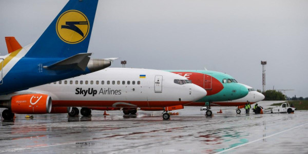 Hörmüz boğazının blokadasının yaratdığı enerji böhranı Avropa aeroportlarına da  təsir edib