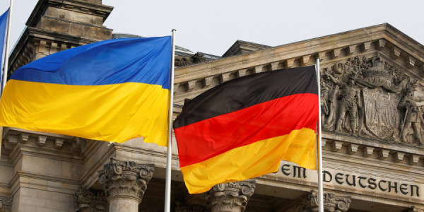 Almaniya daha dörd il Ukraynaya dəstək verəcək