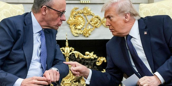 Tramp Mertsə qəzəbləndi: Ukraynaya diqqət edin