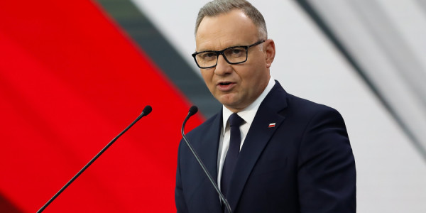 Duda: Rusiya-Ukrayna müharibəsi Trampın hakimiyyəti dövründə bitəcək