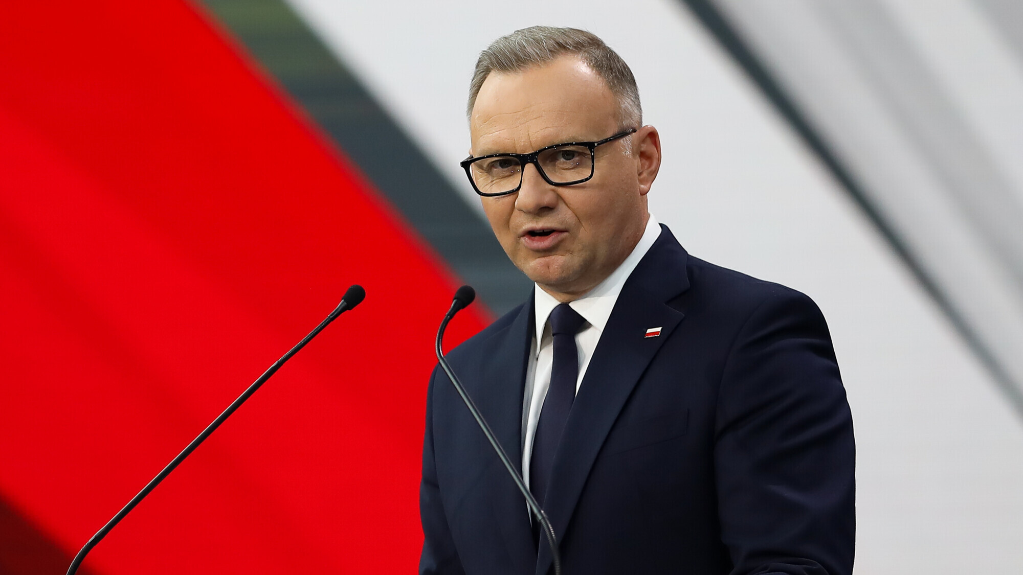 Duda: Rusiya-Ukrayna müharibəsi Trampın hakimiyyəti dövründə bitəcək