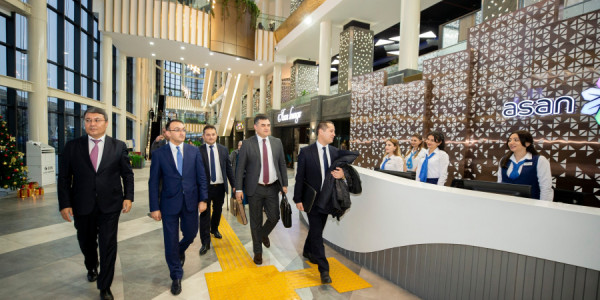 Beynəlxalq Forumun iştirakçıları ADA Universiteti və “ASAN xidmət” mərkəzi ilə tanış olublar