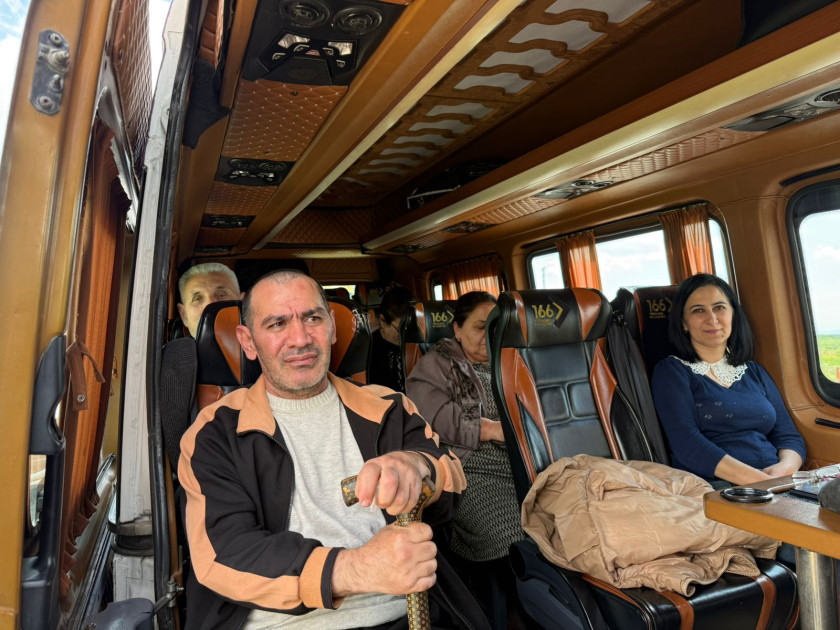 Xocavənd kəndinə növbəti köç karvanı yola salınıb