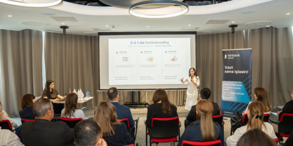 TəhsilPlus kartı ilə bağlı Bakı və region mühasibləri ilə interaktiv görüş keçirilib