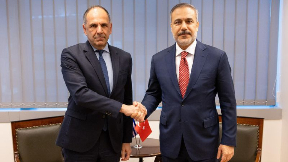 Türkiyə və Yunanıstan XİN başçıları arasında telefon danışığı olub